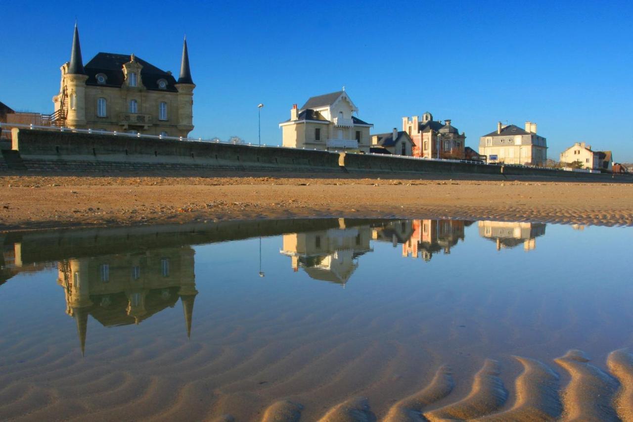 Les Combles De L Aure Grand Studio Cosy Confortable Classe 3 Etoiles Centre Bayeux 2 Mn A Pied Cathedrale Proche Plages Du Debarquement Ngoại thất bức ảnh