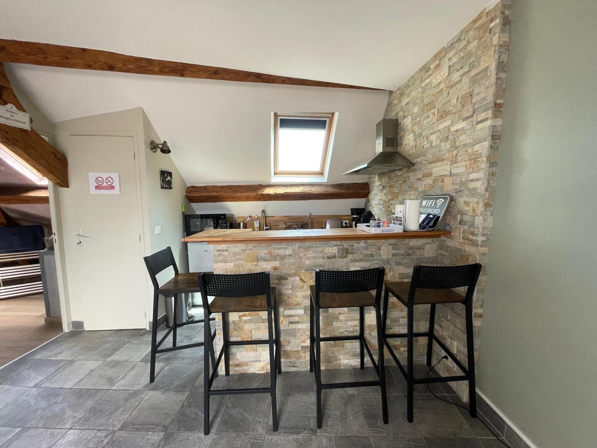 Les Combles De L Aure Grand Studio Cosy Confortable Classe 3 Etoiles Centre Bayeux 2 Mn A Pied Cathedrale Proche Plages Du Debarquement Ngoại thất bức ảnh