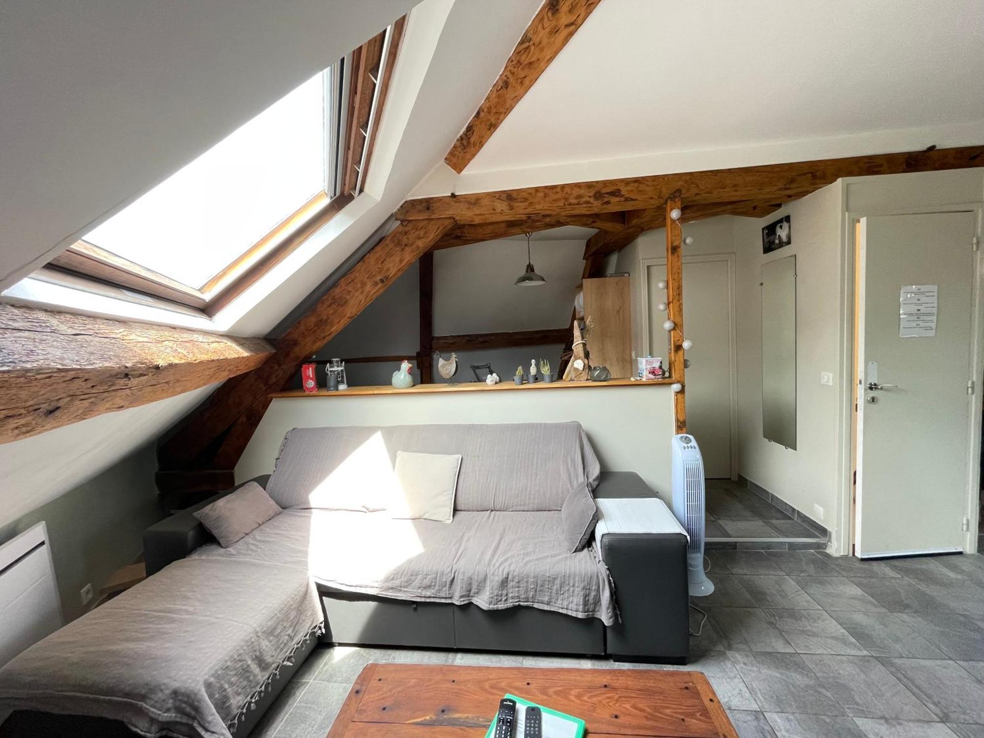 Les Combles De L Aure Grand Studio Cosy Confortable Classe 3 Etoiles Centre Bayeux 2 Mn A Pied Cathedrale Proche Plages Du Debarquement Ngoại thất bức ảnh